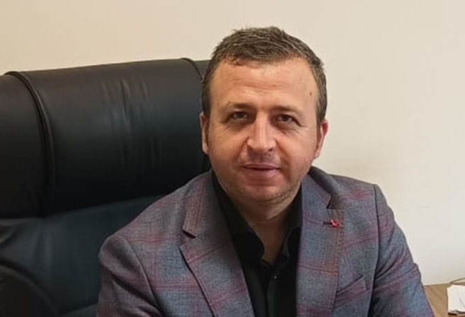 BAŞKAN YÜKSEL BAYRAK 