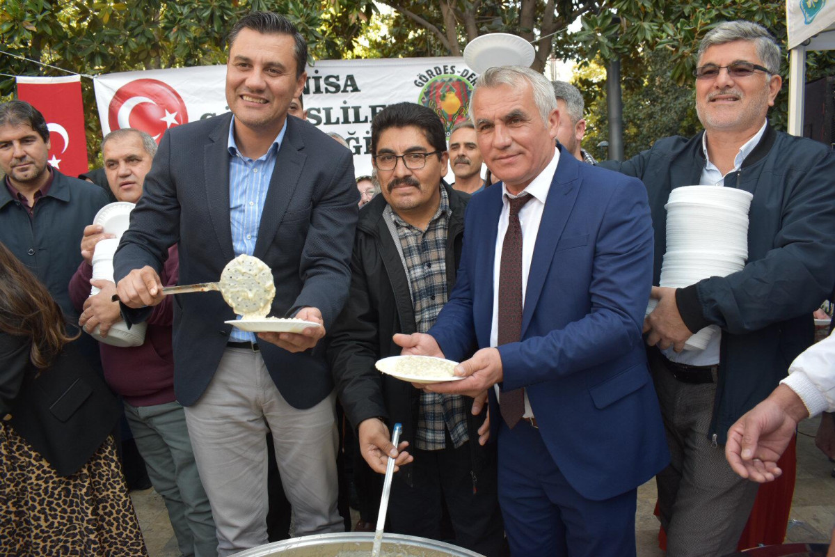 Manisa Gördesliler Derneği'nden 3 Bin Kişilik Keşkek Hayrı